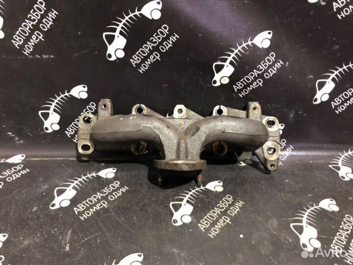 Коллектор выпускной Ford Focus 3 хетчбэк 1 2011