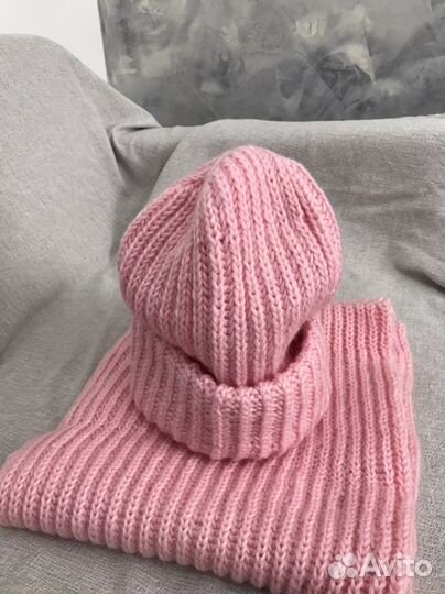 Шапка женская вязаная