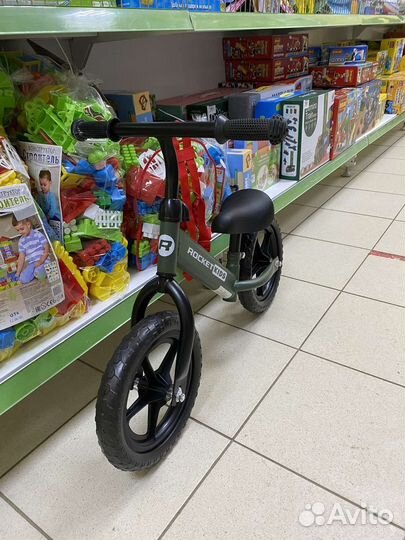 Беговел детский 12 Rocket, серый и темно-зеленый