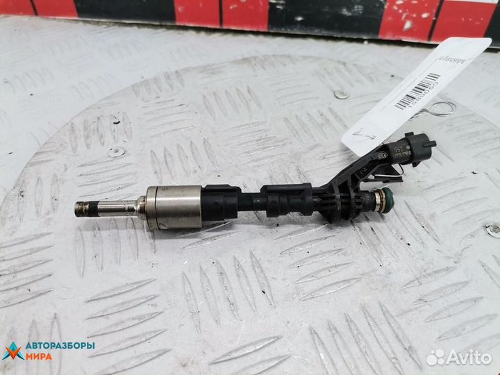 Форсунка Volvo S80 2 2010 31375047