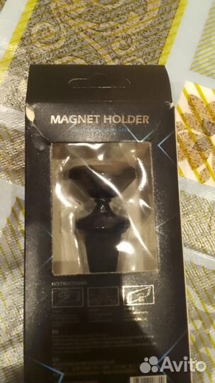 Автомобильный держатель для телефона магнитный