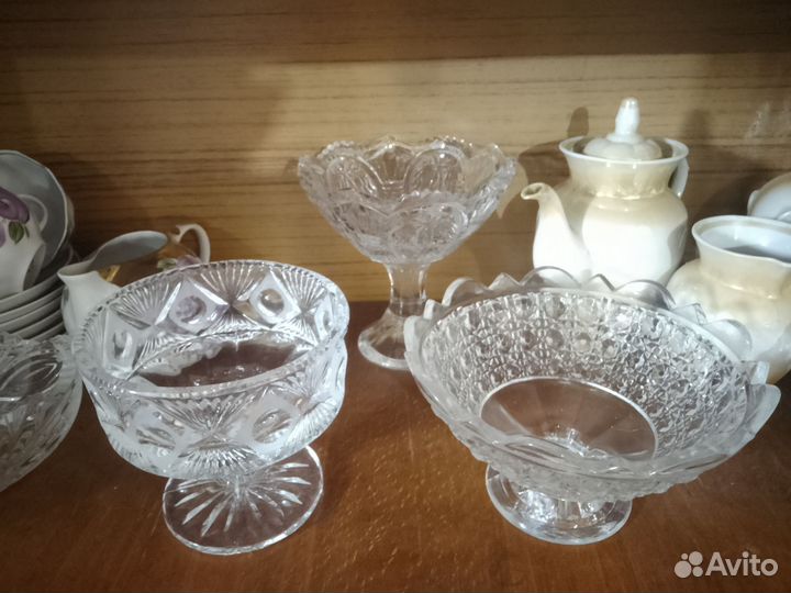 Хрустальный сервиз, фарфоровая посуда и т.п