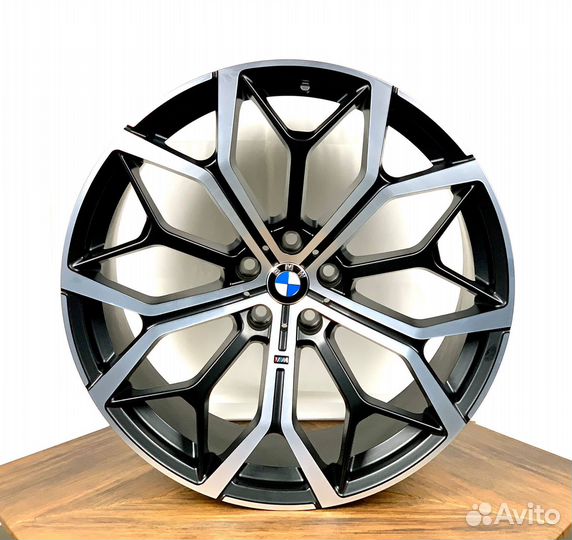 Диски для на бмв BMW X7 (G07) R22
