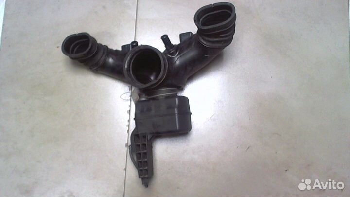 Патрубок воздушного фильтра Lexus LS460, 2007