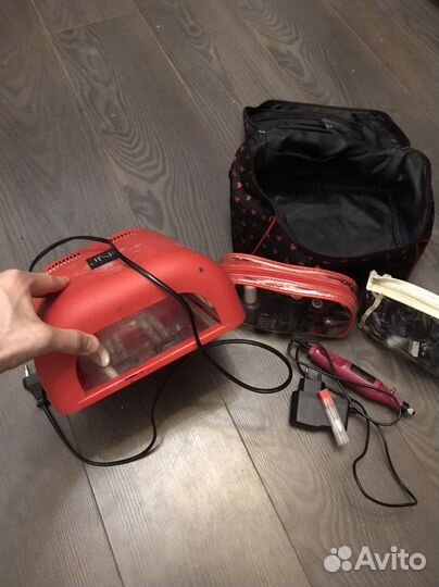 Набор доя ногтей : лампа напильник лаки