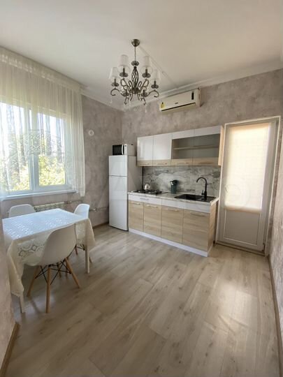 2-к. квартира, 75 м², 2/3 эт.