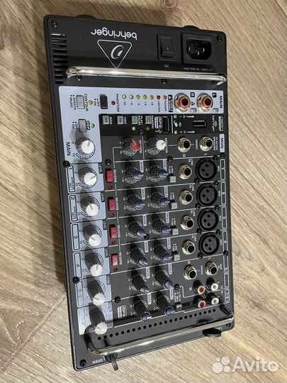 Акустическая система behringer europort eps500mp3