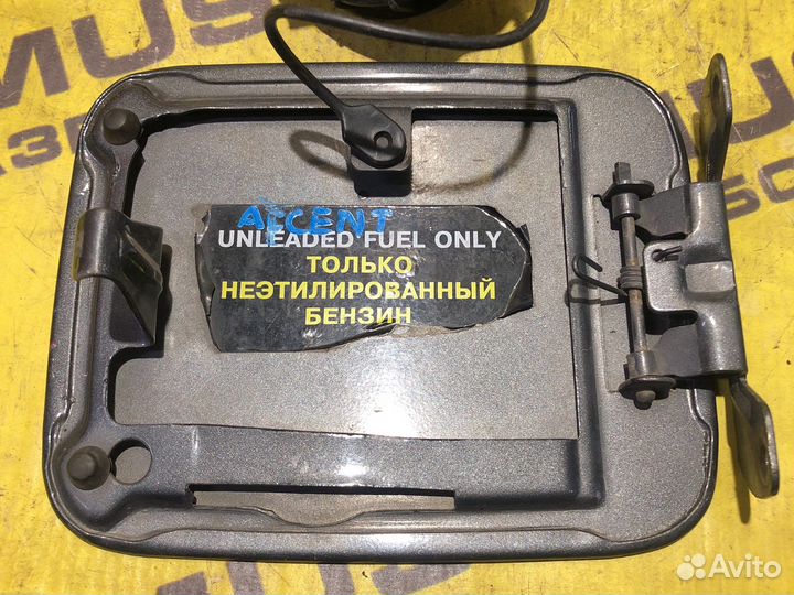 Лючок бензобака Hyundai Accent