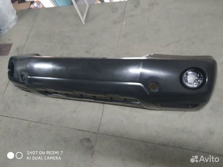 Бампер Тойота Хайлендер 03-07 г.в