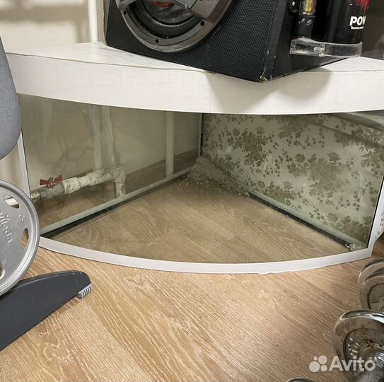 Аквариум угловой