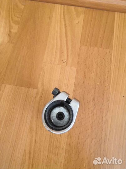 Зажим для трюкового самоката - Blunt (3 болтовый)