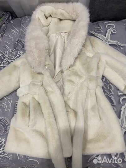 Искусственная шуба белая