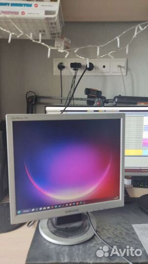 Монитор Samsung syncmaster 710n