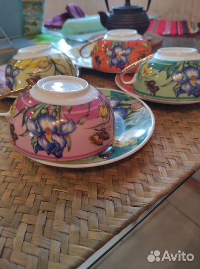 Фарфоровые чашки