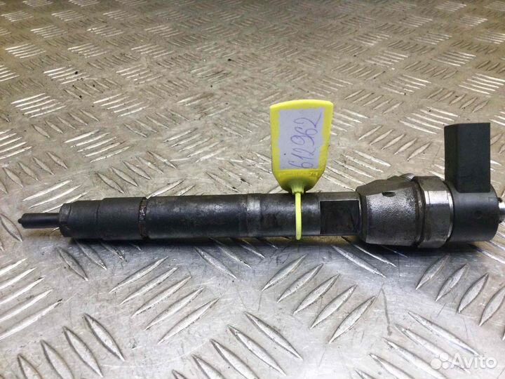 Форсунка Мерседес Ц класс 0445110121; 0445110120;