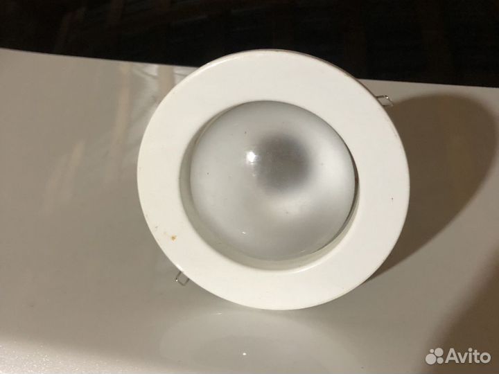 Светильник встраиваемый