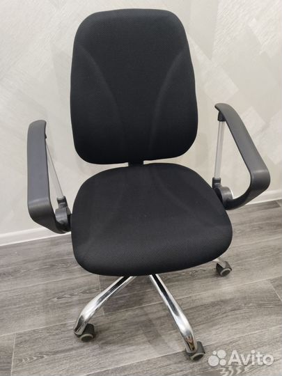 Компьютерное кресло