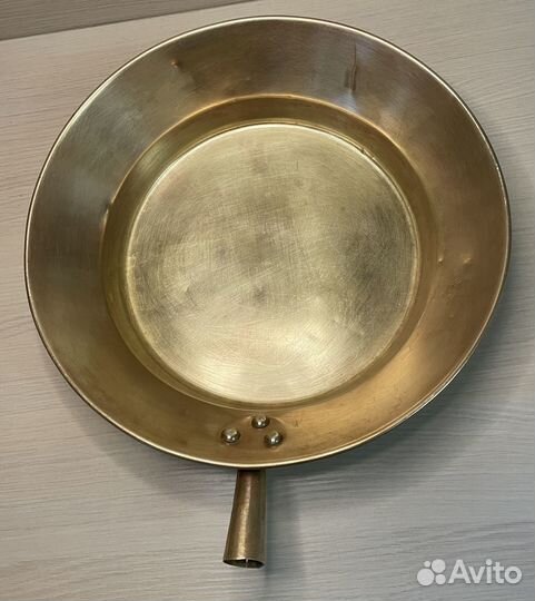 Таз старинный медный латунный 33 см в интерьер