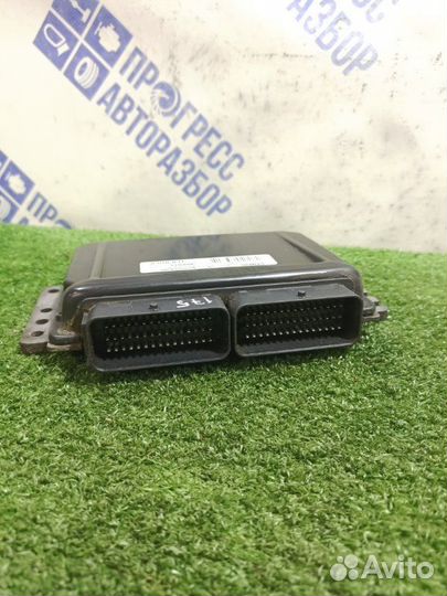 Блок управления двигателем (эбу) Renault Symbol