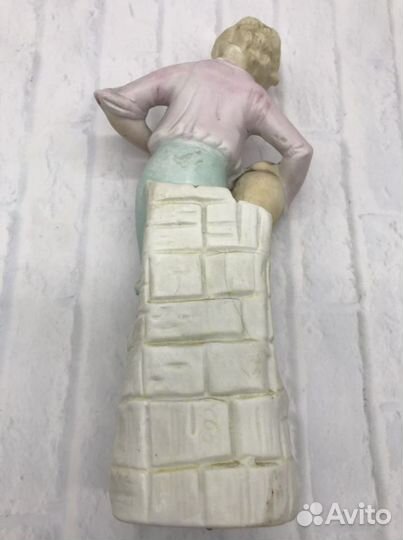 Статуэтка германия