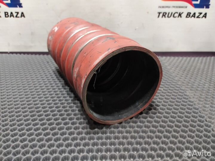 7420986427 Патрубок интеркулера Renault Premium