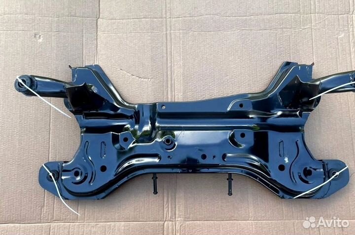 Подрамник Hyundai Getz