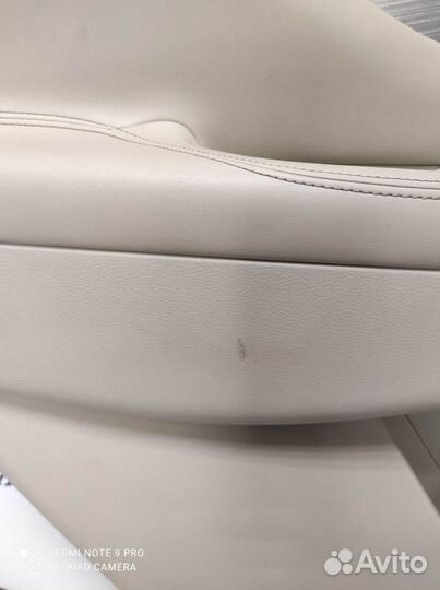 Обшивка двери задней левой Nissan Murano 3 Z52