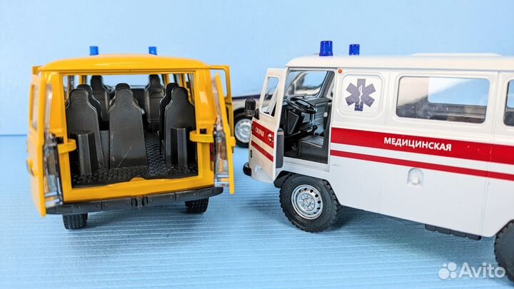 Модель УАЗ 18 см дпс, милиция, скорая