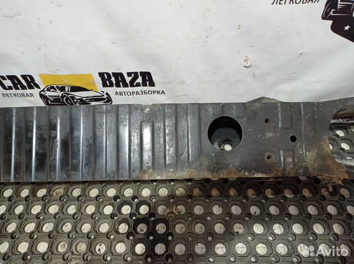 Усилитель переднего бампера Land Rover Range Rover