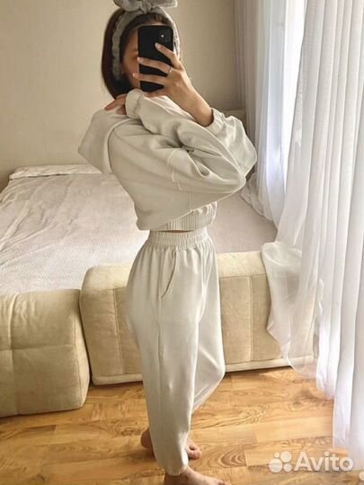 Спортивный костюм женский