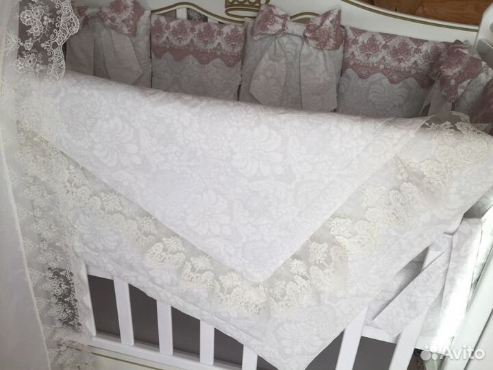 Комплект бортиков новый в наличии