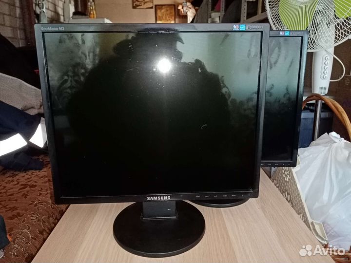 Монитор Samsung syncmaster 943n