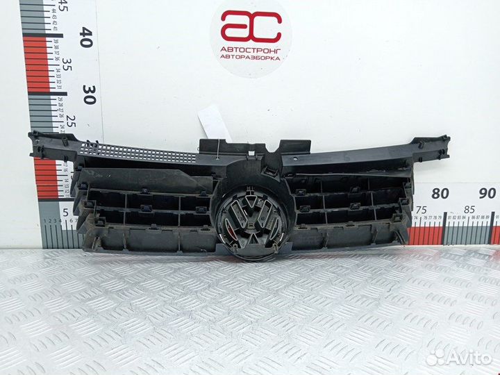 Решетка радиатора для Volkswagen Bora 1J5853653E