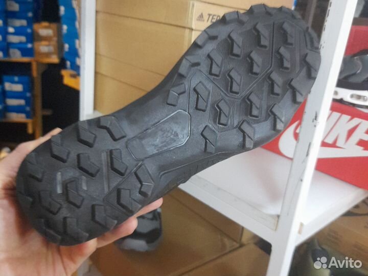 Кроссовки демисезонные Adidas terrex