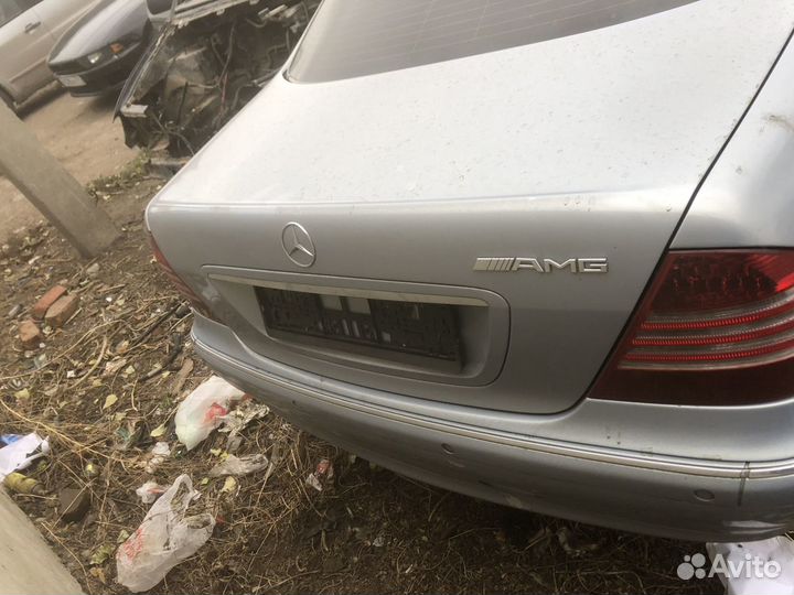 Капот Mercedes 220