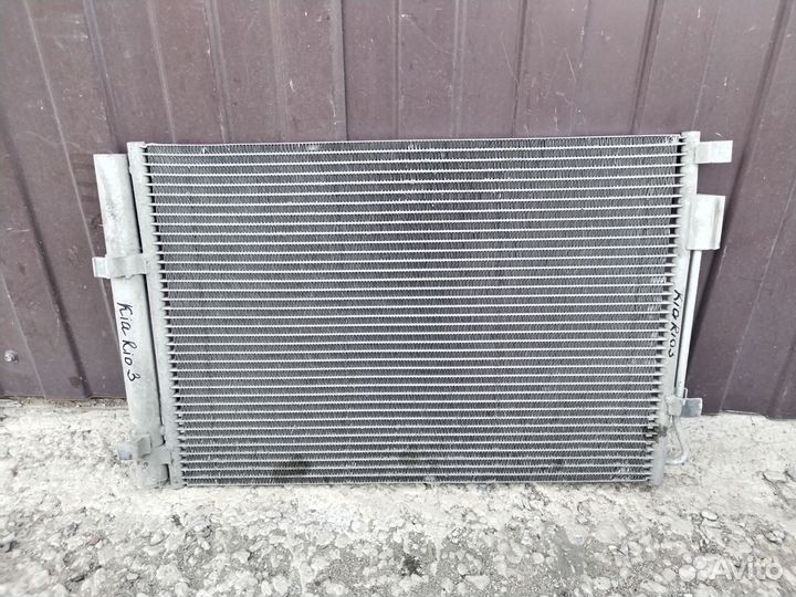 Радиатор кондиционера Kia Rio 3, Hyundai Solaris 1
