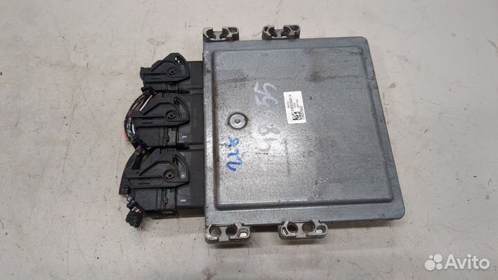 Блок управления двигателем Nissan Juke