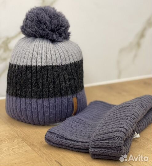 Шапка зимняя и снуд