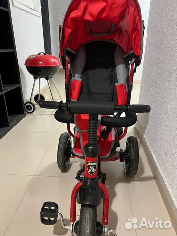 Трехколесный велосипед с родительской ручкой