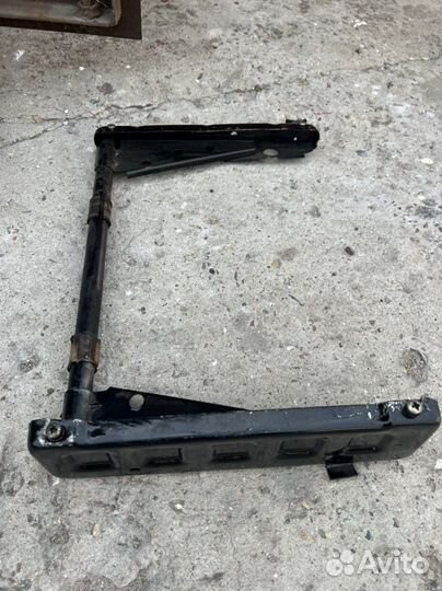 Рамка под сиденье Луаз