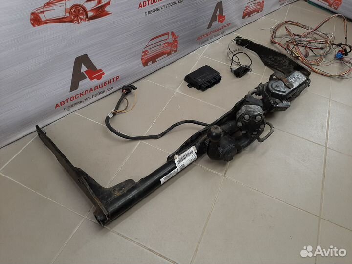 Фаркоп Volkswagen Passat B6 B7 CC Комплект