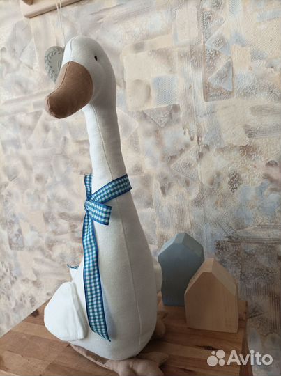 Гусь игрушка из льна или плюша декор детской