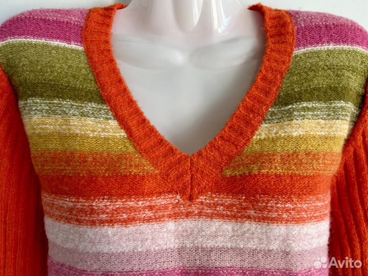 Пуловер женский оранжевый в полоску