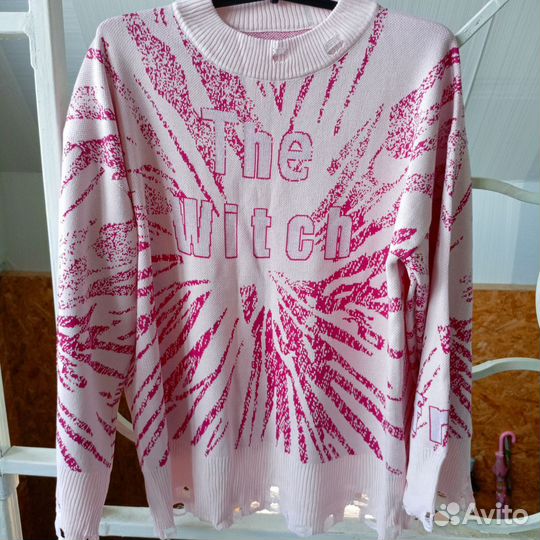 Свитер женский