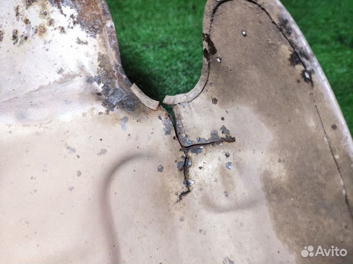 Экран коллектора тепловой Ford Focus 3 1.6