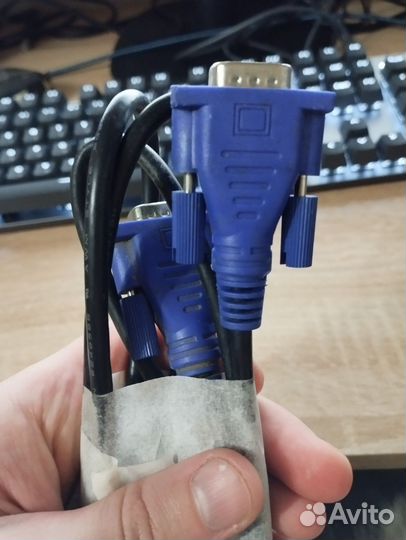 Видеокабель VGA (D-SUB)