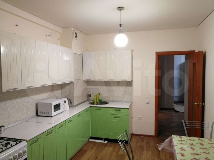 3-к. квартира, 82 м², 4/9 эт.