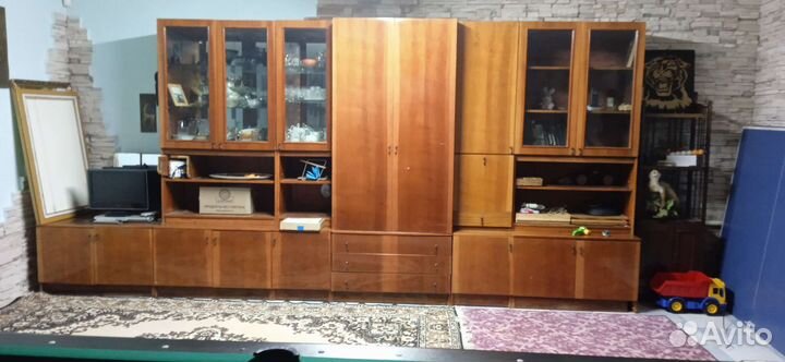 Стенка в гостиную