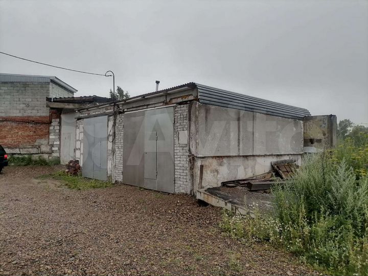 Гараж, > 30 м²
