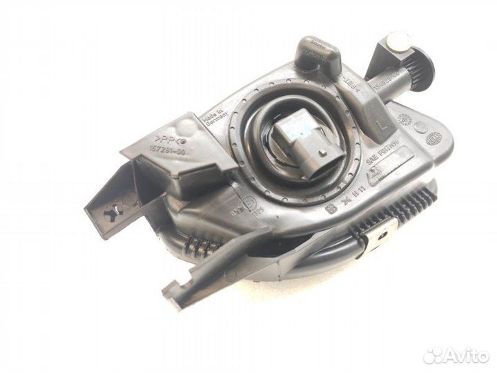 Фара противотуманная передняя левая Mercedes-Benz